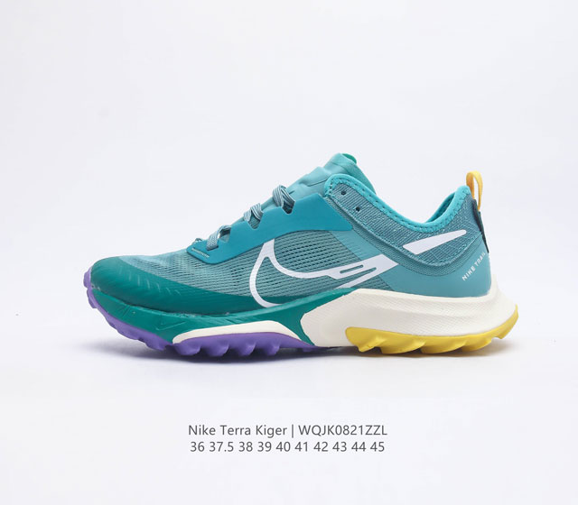 耐克 Nike Zoom Terra Kiger 越野跑鞋作为一双越野跑鞋 Nike Zoom Terra Kiger的支撑性能和一般的跑鞋有些许区别 首先在鞋